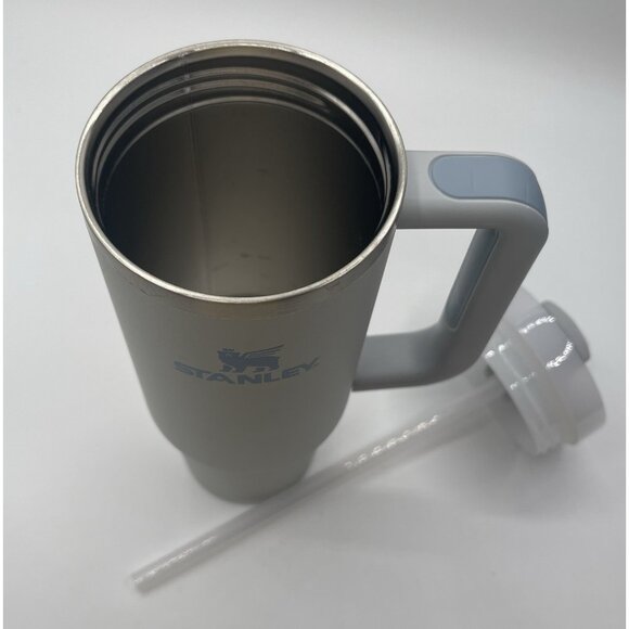 Stanley Light Blue H2.0 Quencher Flowstate 30 Oz Tumbler - Picture 7 of 7